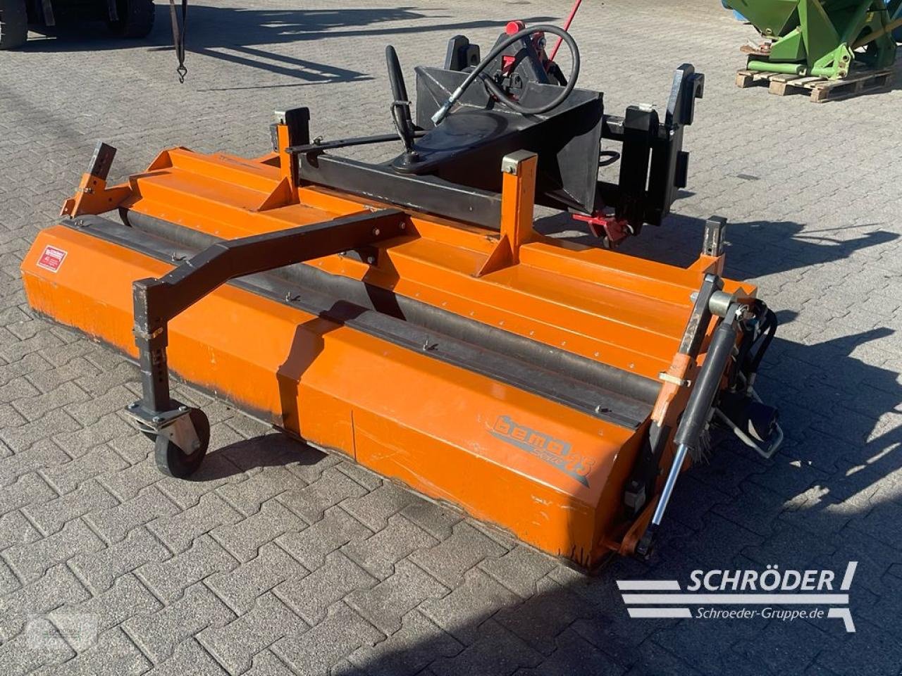 Kehrmaschine des Typs Bema SERIE 25 | 2,30 METER | MERLO AUFNAHME, Gebrauchtmaschine in Westerstede (Bild 2)